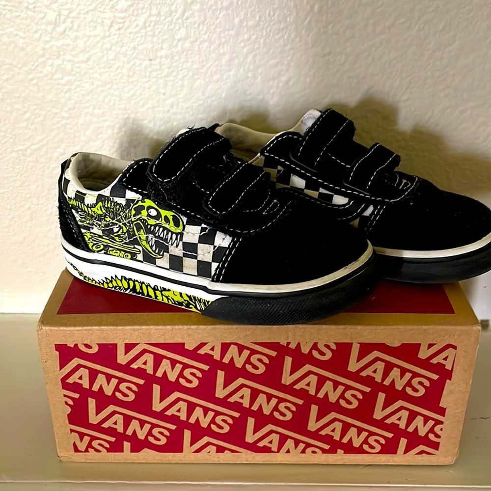 🦖 DINO VANS TODDLER VELCRO size 8